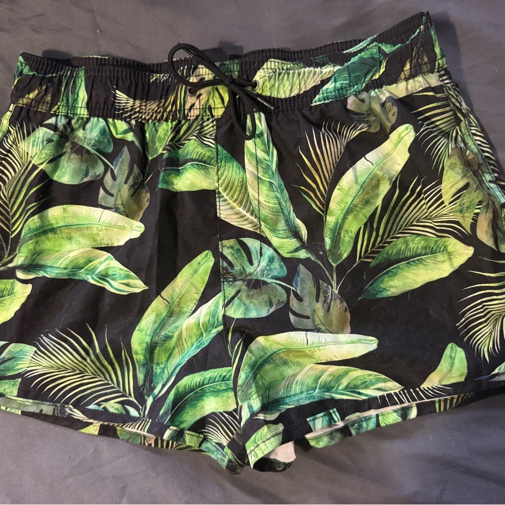 Black and Green Tropical Leaf Swim Trunks
